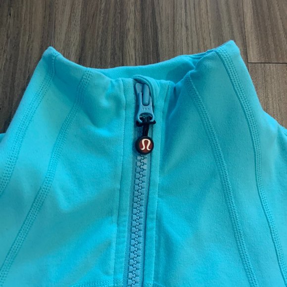 Lululemon Define Jacket - Picture 8 of 8